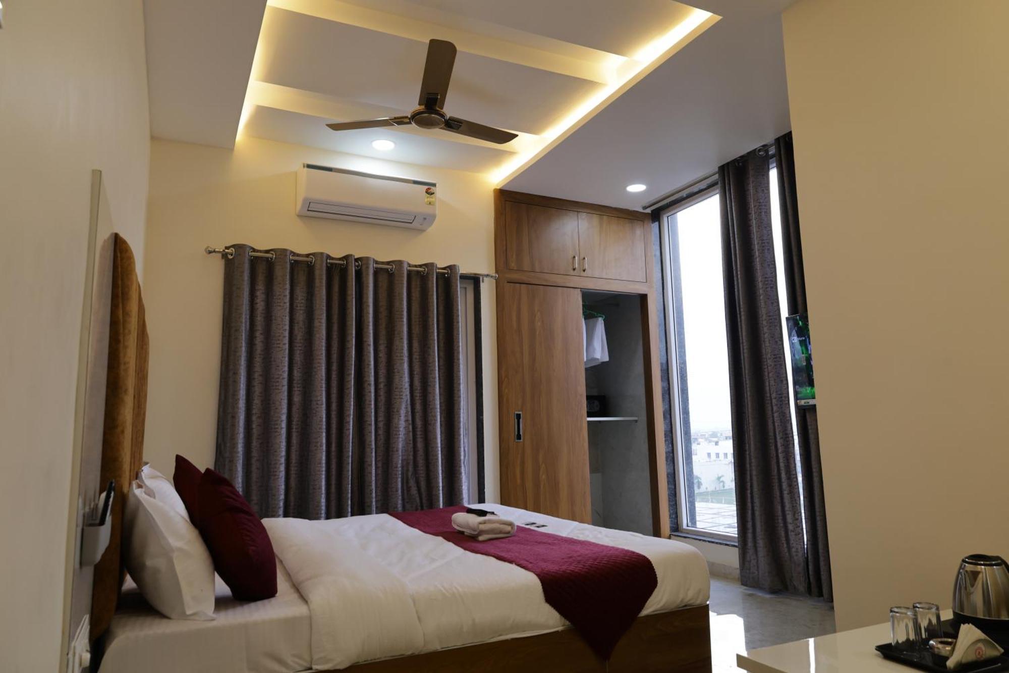 Hotel The Prime Land Hoshangabad Εξωτερικό φωτογραφία