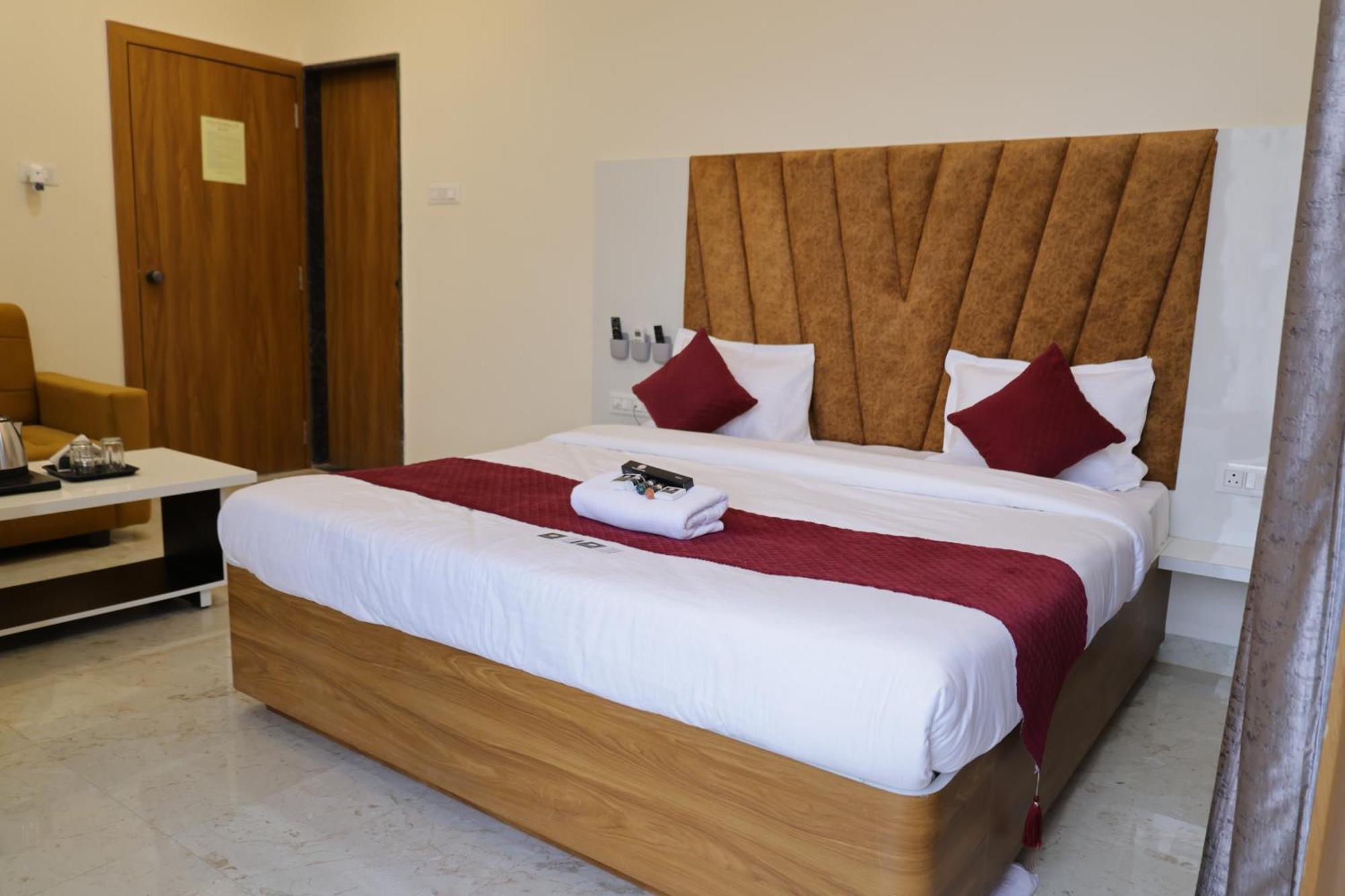 Hotel The Prime Land Hoshangabad Εξωτερικό φωτογραφία