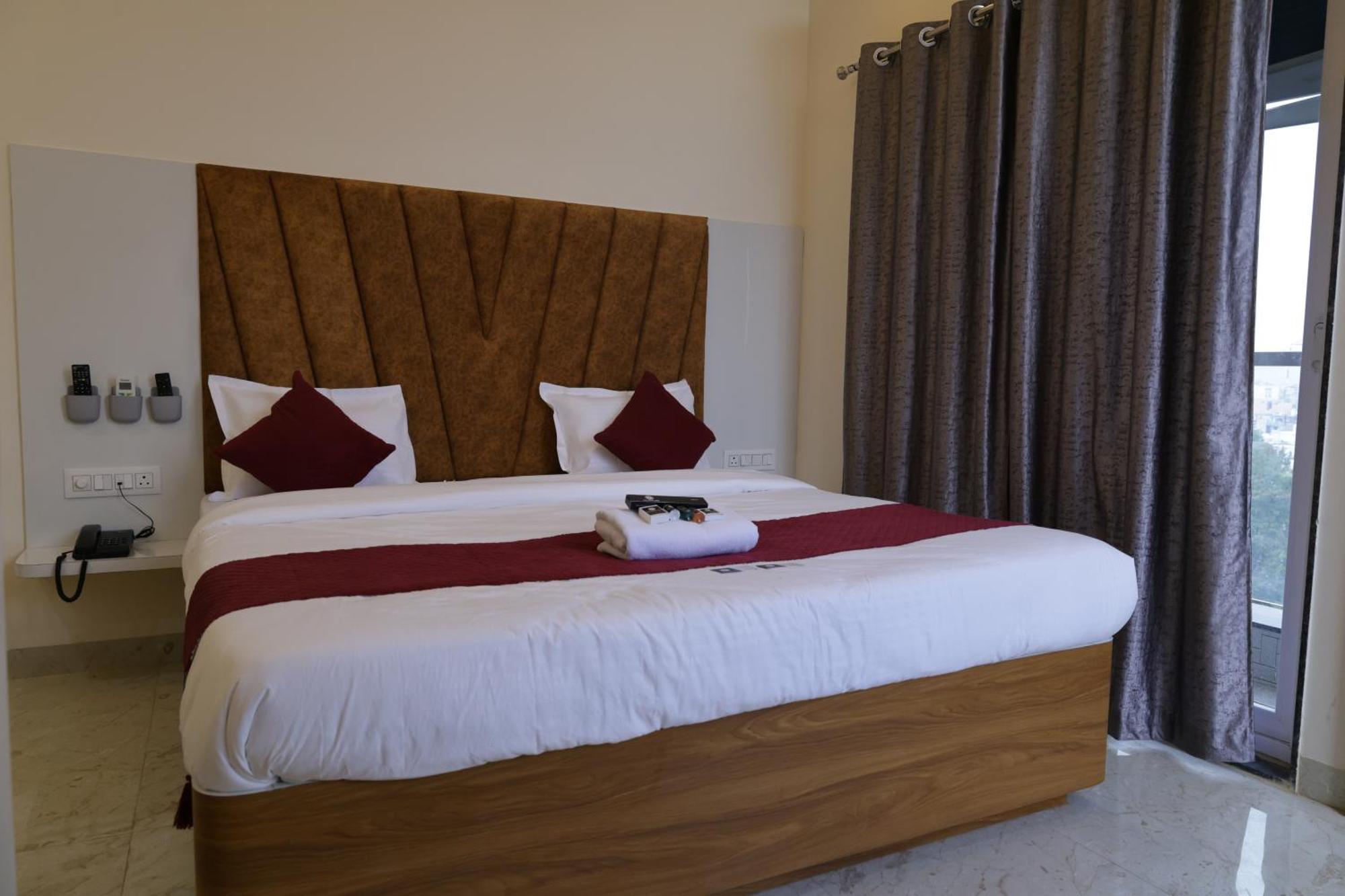Hotel The Prime Land Hoshangabad Εξωτερικό φωτογραφία